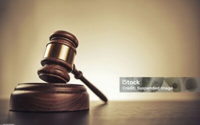 ¿Qué sucede si recibes una Notificación para Comparecer ante un Tribunal de Inmigración?